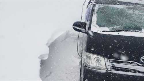 爆弾低気圧1晩の積雪量-北海道ニセコスキー場で車中泊